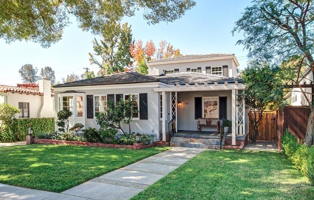 Pasadena Real Estate, Traditional Home, Tree-lined Street, San Rafael Neighborhood