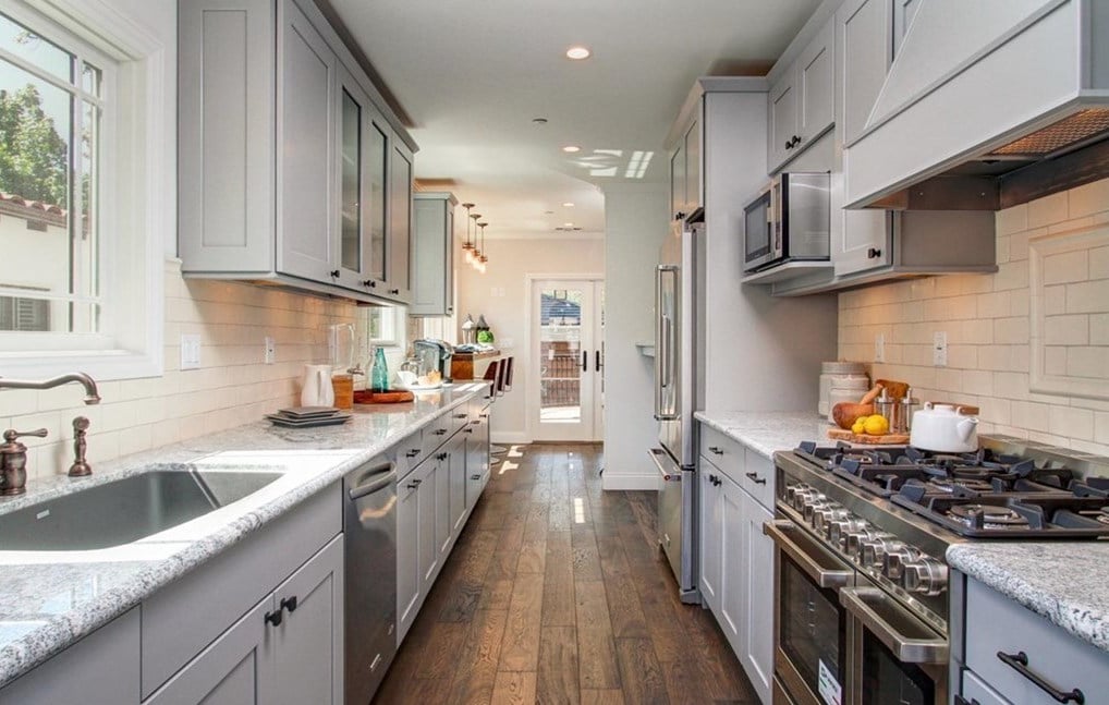 Pasadena Real Estate, Traditional Home, Tree-lined Street, San Rafael Neighborhood