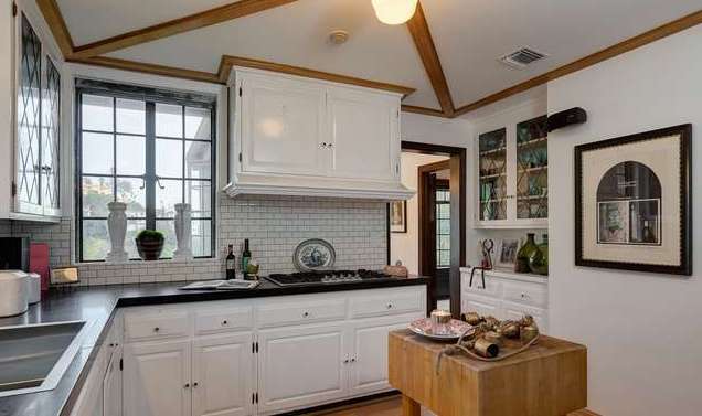 Beachwood Canyon, Hollywoodland, Hollywood Hills East, ACME, Real Estate, Celebrity, Mansion, Dream Home
