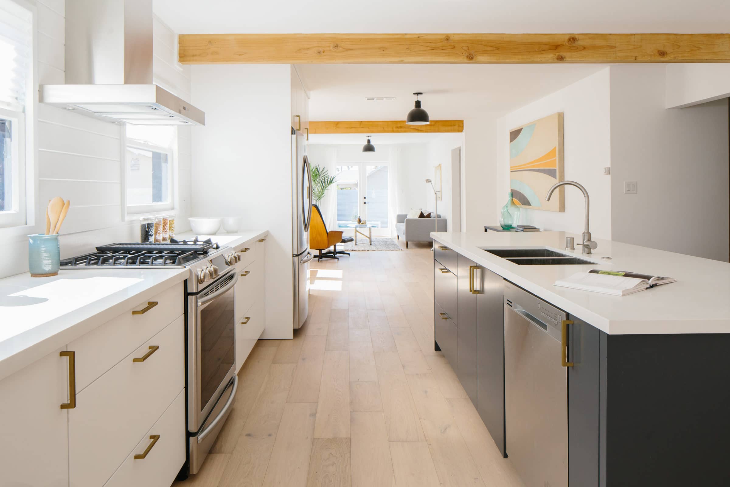 Jefferson Park, Mid-City, Park Hills Heights, ACME, Real Estate, Courtney Poulos, Spanish, Modern