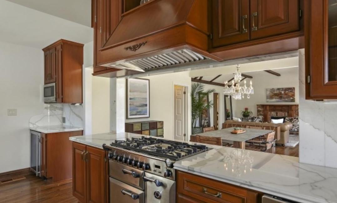 Silver Lake, Tudor, Reservoir, ACME, Real Estate