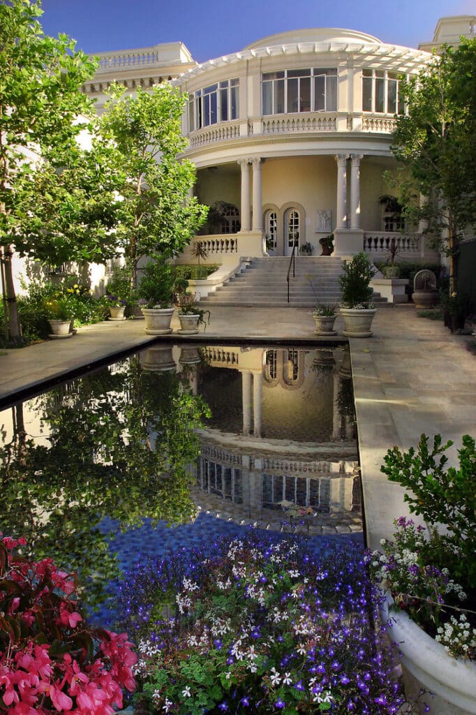 Guasti Villa exterior