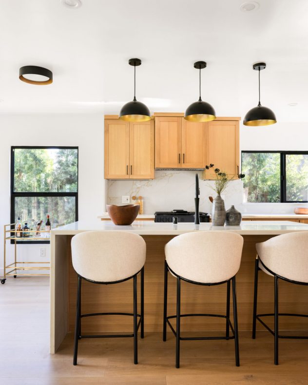 3744 Vineland Ave MLS - virtuallyherestudios.com-6