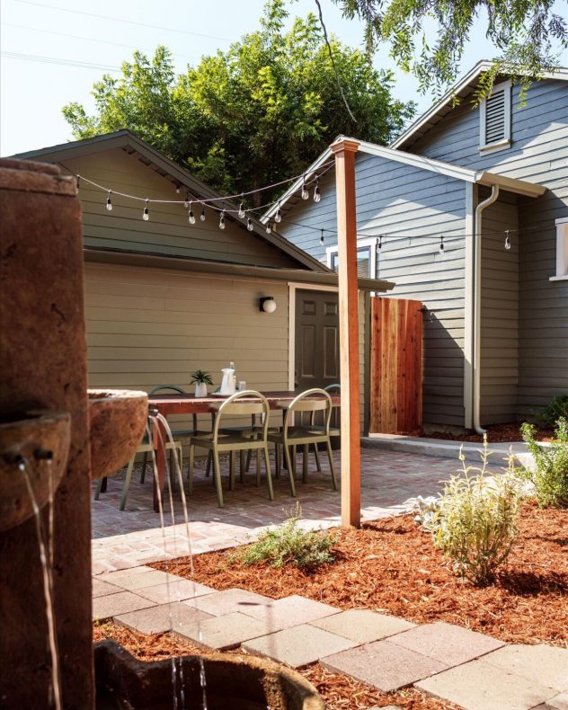 50-5031_Townsend_Ave-50