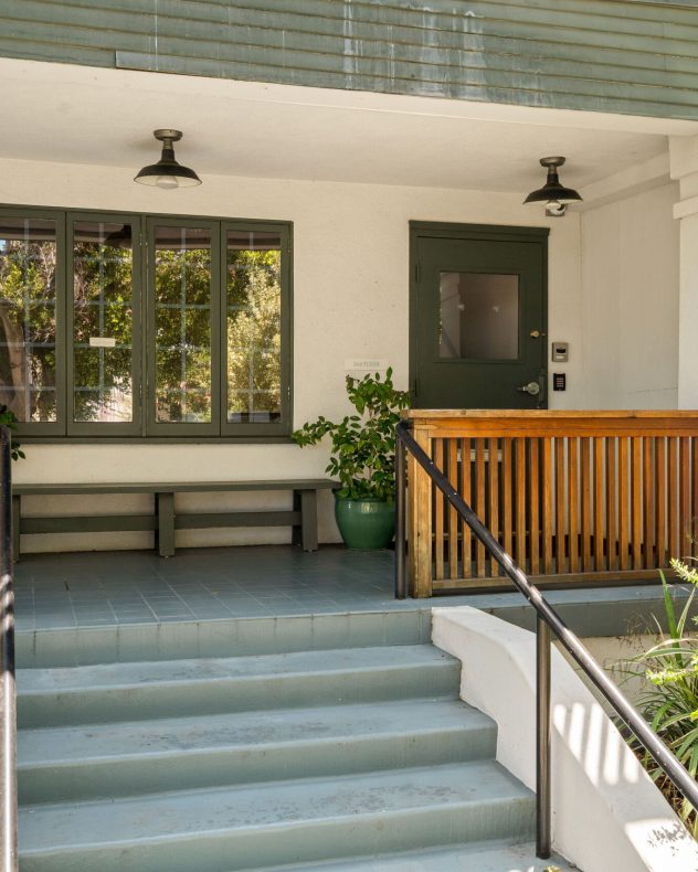 588Larchmont-www.samwadieh.com-02